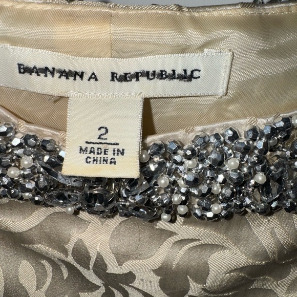 Gorgeous Brocade and Jewel Collared Dress Vintage Banana Republic Size 2 - Picture 4 of 14